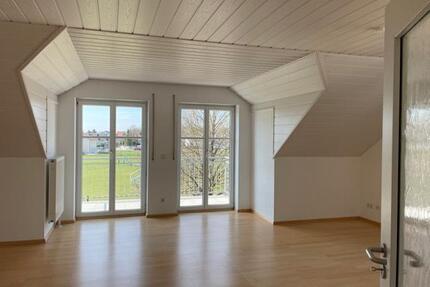 Helle 4-Zimmer-DG Wohnung IN-Südwest, Haunwöhr - Ingolstadt Münchener Straße