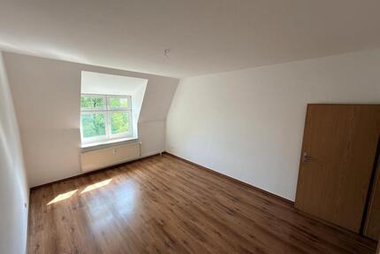 Top-Lage! Stilvolle DG-Wohnung mit Flair und idealer Anbindung! - Magdeburg Nordwest