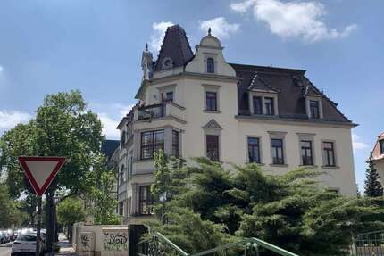 Haus zum Kaufen in Dresden 2.550.000,00 € 720 m²