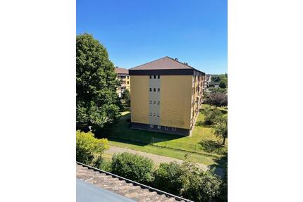 Ruhige 2,5-Zimmer Wohnung mit Balkon in 30827 Garbsen