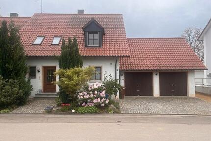 Doppelhaushälfte mit Garten und Garage - Gerolsbach