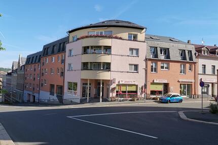 *Erstbezug nach Renovierung* - moderne 2,5 Zimmerwohnung mit großzügigem Grundriss - Plauen Altstadt