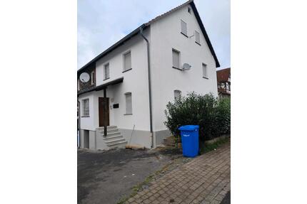 Doppel Haus mit 5 Wohneinheiten,in Felsberg Rhunda zu verkaufen.