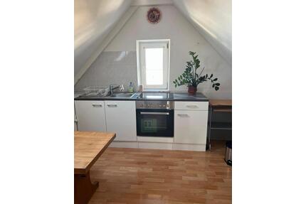 Charmante Dachgeschosswohnung in Toplage von Fellbach