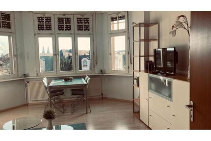 Helles, möbliertes Apartment mit Empore - Wiesbaden Biebrich