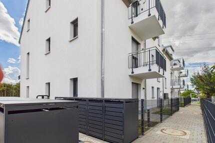Moderne, möblierte 1-Zimmer Wohnung mit Terrasse, 3D Rundgang - Erlangen Bruck