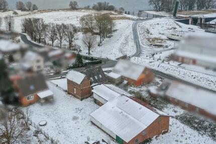 Traumhaftes Grundstück in Elbstrandnähe mit Wohnhaus - Stade Bützfleth