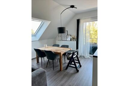 Moderne 3-Zimmer-Dachgeschosswohnung (85 m²)-Aufzug-Barrierefrei - Detmold Hiddesen