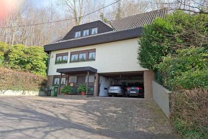 Hier macht es Spaß zu wohnen! Freistehendes Einfamilienhaus in Ortenberg mit extra Bauplatz in 30 Zone. Provisionsfrei von privat.
