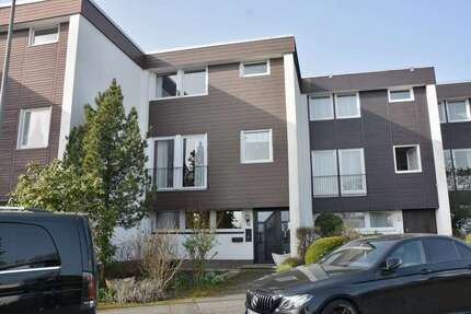 Haus zum Kaufen in Wiesbaden Klarenthal 545.000,00 € 137 m² - Wiesbaden / Klarenthal