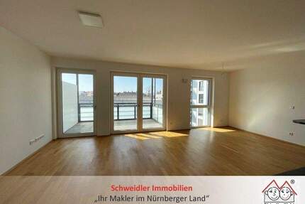 Neuwertige und großzügige 2-Zimmer-Balkon-Wohnung mit moderner Einbauküche in Fürth (3. OG mit Lift)
