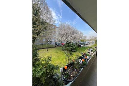Gepflegte 3 - Zimmerwohnung mit Stellplatz und windgeschützter Loggia! - Kerpen