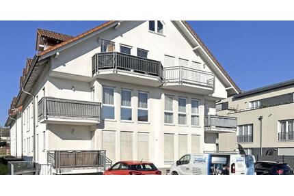 Helle möblierte 1,5 Zimmerwohnung mit eigenem Hauseingang und Stellplatz - Mühlhausen