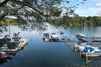 Seeblick • Große Fenster • Balkon zum Wasser - Potsdam Krampnitz