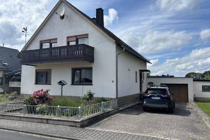 Ideal für Familien: Ruhig gelegenes Einfamilienhaus mit schönem Garten in Girkenroth