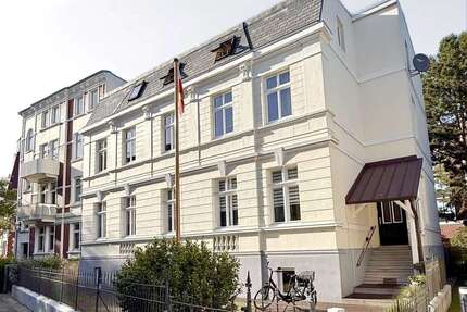Haus zum Kaufen in Cuxhaven 1.280.000,00 € 350 m²