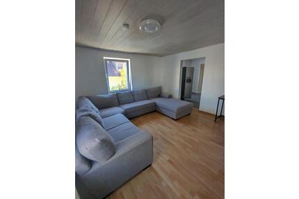 Wohnung 2-Zimmer Wohnung - 700,00&nbsp;EUR Kaltmiete, ca.&nbsp; 50,00&nbsp;m&sup2; in Altdorf (PLZ: 84032)