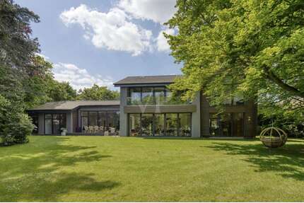 Haus zum Kaufen in Geilenkirchen 1.395.000,00 € 385 m²