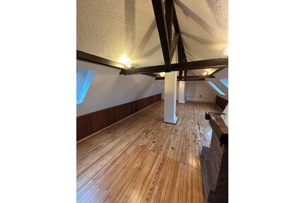 Neu modernisierte 4-Zimmer-Loftwohnung mit Balkon und Kamin - Saarbrücken Neue Bremm