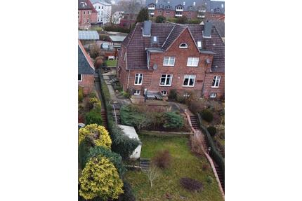 Haus verkaufen - kernsanierte Doppelhaushälfte - Schleswig