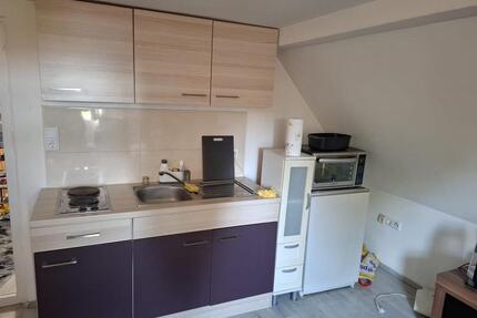 In Roßdorf, Einzimmerwohnung Küche, Bad