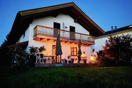 Idyllisches Einfamilienhaus mit großem Garten am Bach - Traunreut St. Georgen