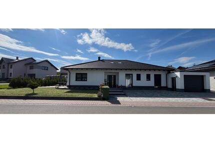 Moderner Bungalow - hochwertig ausgestattet mit Ausbaupotenzial - Hellenhahn-Schellenberg