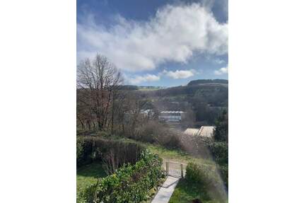 Attraktive 3-Zimmer-Wohnung in bevorzugter Höhenlage mit unverbaubarer Fernsicht - Konz