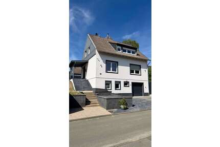 Haus zum Mieten in Wuppertal 2.500,00 € 150 m²