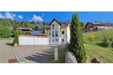Haus zum Kaufen in Vöhrenbach 549.000,00 € 185 m²