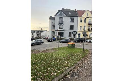 Lichtdurchflutete 5-Zimmer-Altbauwohnung - Lübeck Sankt Gertrud