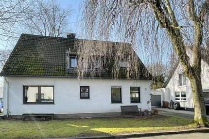 Seltene Gelegenheit: EFH ... 7 Zimmer ... ca.190 m² Wfl ... 965 m² Grundstück ... in Neuss-Grimlinghausen