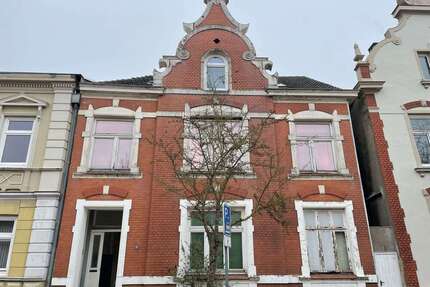 Haus zum Kaufen in Eutin 150.000,00 € 160 m²