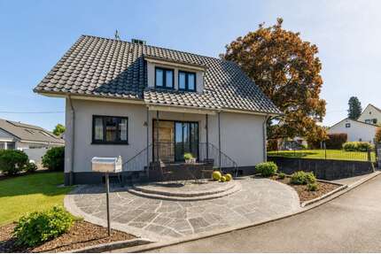 Haus zum Kaufen in Friesenheim 590.000,00 € 134 m²