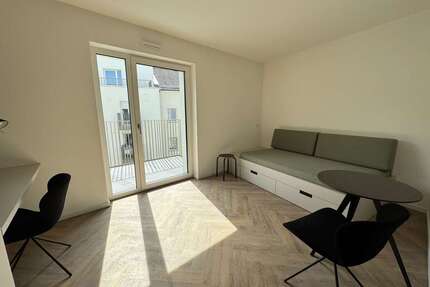 Wohnung zum Mieten in Berlin 666,90 € 25.65 m²