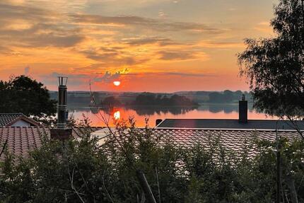 Blick auf den See - großer Bungalow zur Dauermietee ab 1.11.26 - Prenzlau