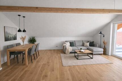 Moderne 4-Zimmer-Dachgeschosswohnung mit Balkon – Erstbezug - Röhrnbach