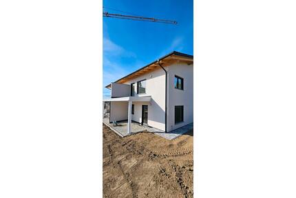 exklusive Wohnung in Garham, Garage, Balkon, Erstbezug - Vilshofen an der Donau