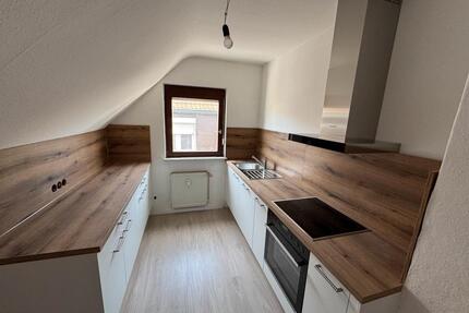 Erstbezug nach Sanierung: Schöne 3,5 Zimmer Wohnung in Heilbronn - Ludwigsburg Hoheneck