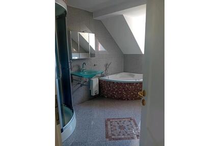 hochwertig ausgestattete 3 Zimmer Küche Bad Wohnung Maisonette - Großrosseln