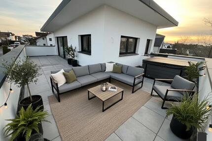 Moderne 2,5-Zimmerwohnung mit 42qm Dachterrasse im KFW-40+ Neubau - Straubing