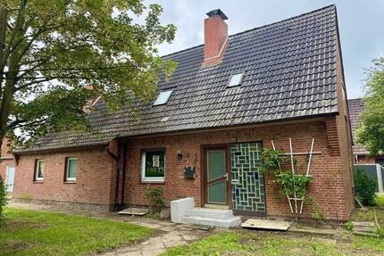 Einfamilienhaus mit Potenzial: Gestalten Sie Ihren persönlichen Wohntraum - Brunsbüttel