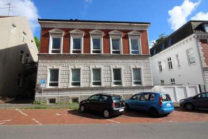 Top-Lage: Sanierungsobjekt – Mehrfamilienhaus mit 6 Wohneinheiten - Stade