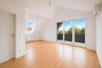 Renovierte DG WHG m. Balkon, Klima, provisionsfrei in LSBLD! Top! - Langenselbold