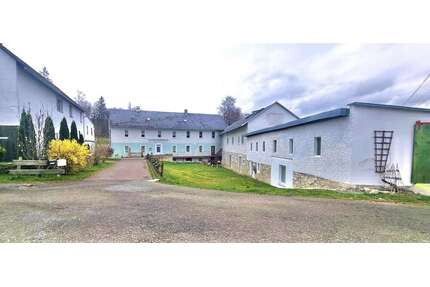 Haus zum Kaufen in Schleiz 295.000,00 € 393 m²