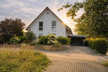 Niedrigenergiehaus mit Wärmepumpe, Fußbodenheizung in Kleinenbre - Porta Westfalica