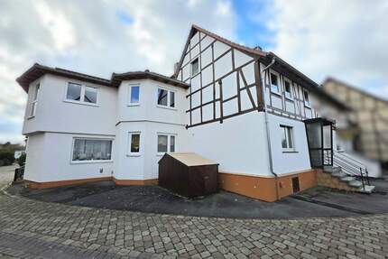 ***reserviert***Gepflegtes und modernisiertes Zweifamilienhaus in Immenhausen-OT - Immenhausen / Holzhausen