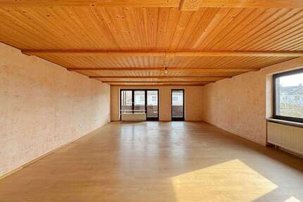 Wohnung zum Kaufen in Emmerting 360.000,00 € 181 m²