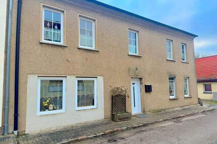 Einfamilienhaus mit Potential - 150.000,00&nbsp;EUR Kaufpreis, ca.&nbsp; 148,00&nbsp;m&sup2;&nbsp;Wohnfl&auml;che in Wolgast (PLZ: 17438)