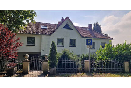 Großzügiges Mehrfamilienhaus in Bad Pyrmont, Oesbergstr. 52 - idyllische Lage am Waldrand